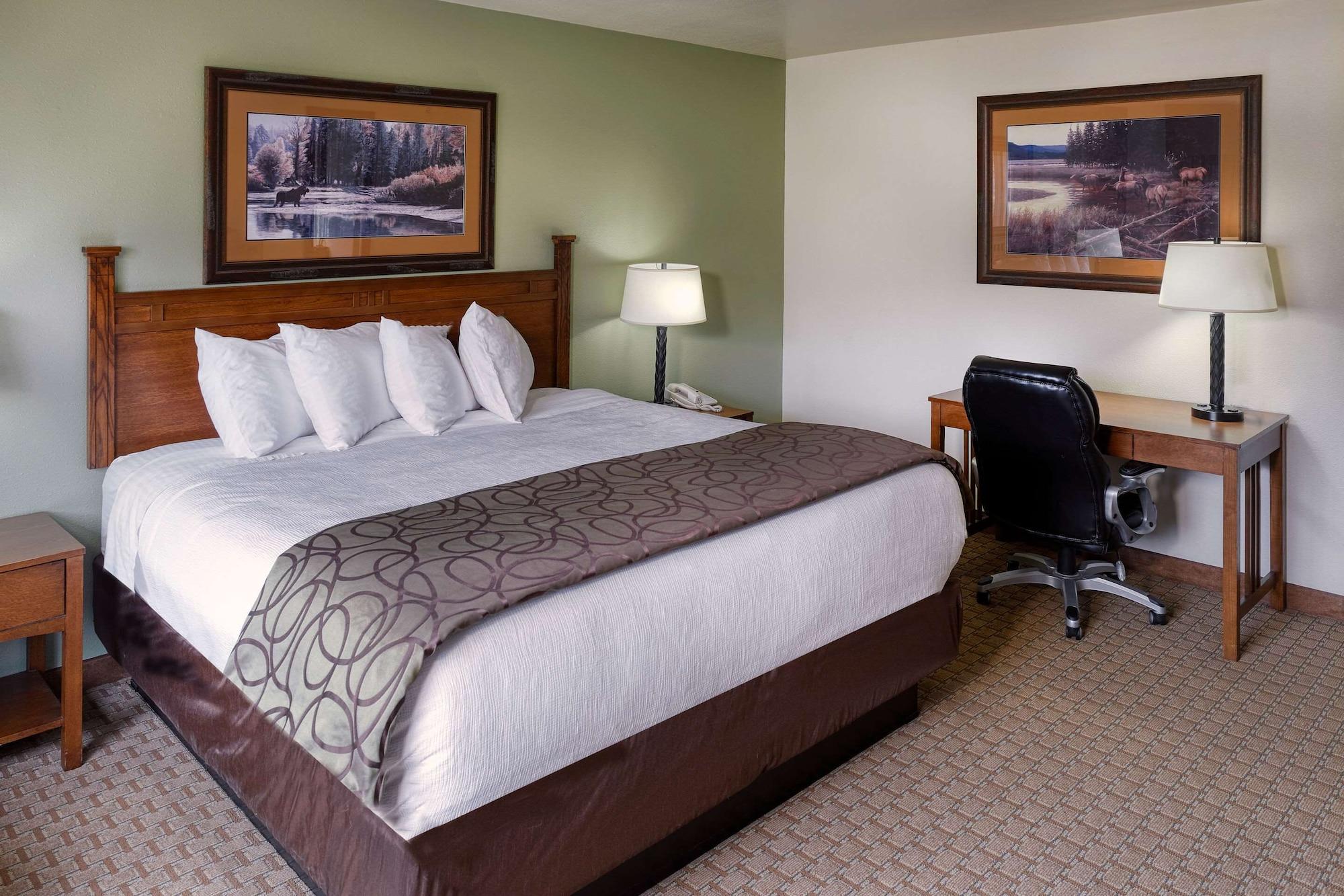 The Ridgeline Hotel At Yellowstone, Ascend Hotel Collection Гардінер Екстер'єр фото