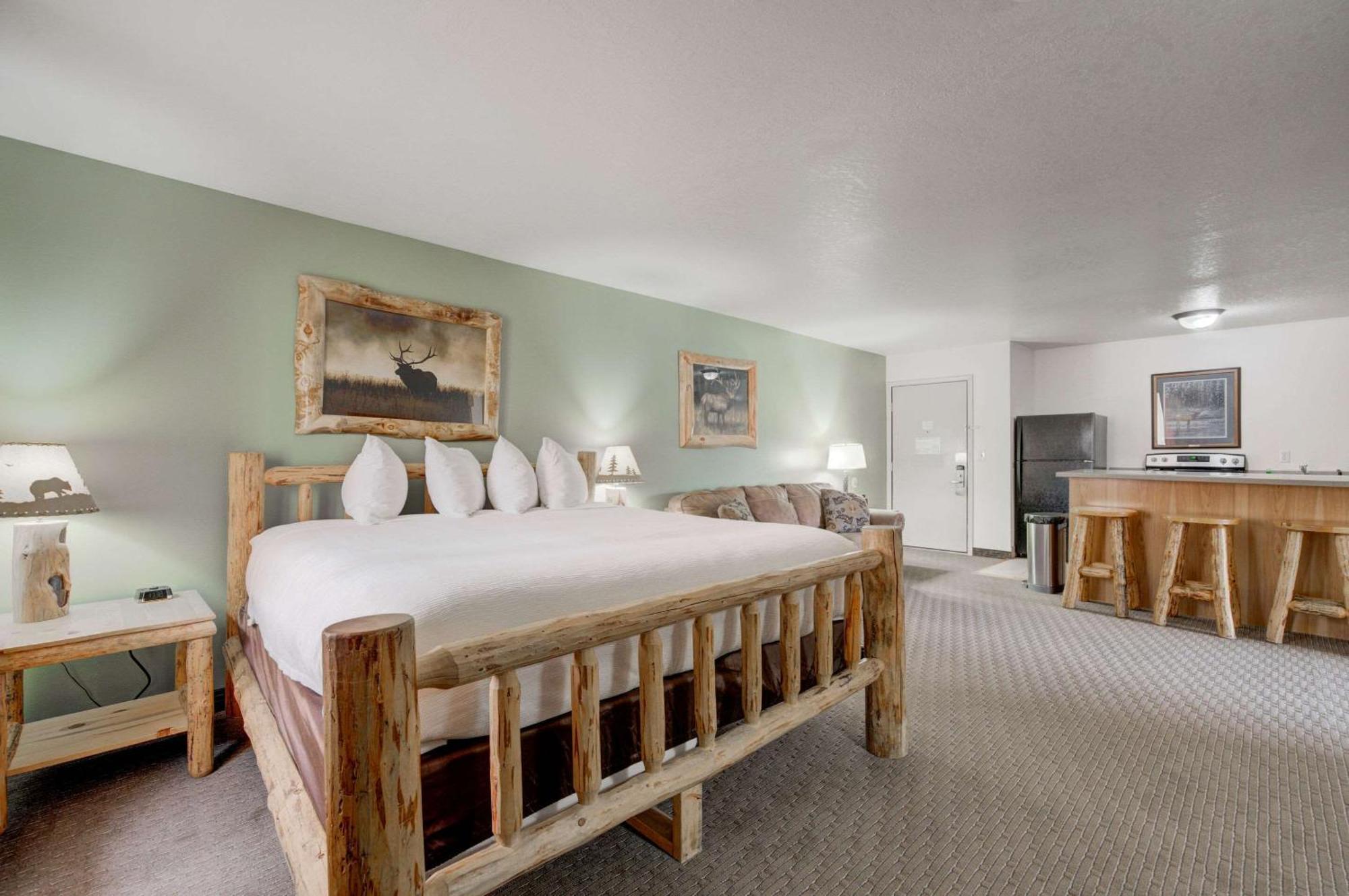 The Ridgeline Hotel At Yellowstone, Ascend Hotel Collection Гардінер Екстер'єр фото