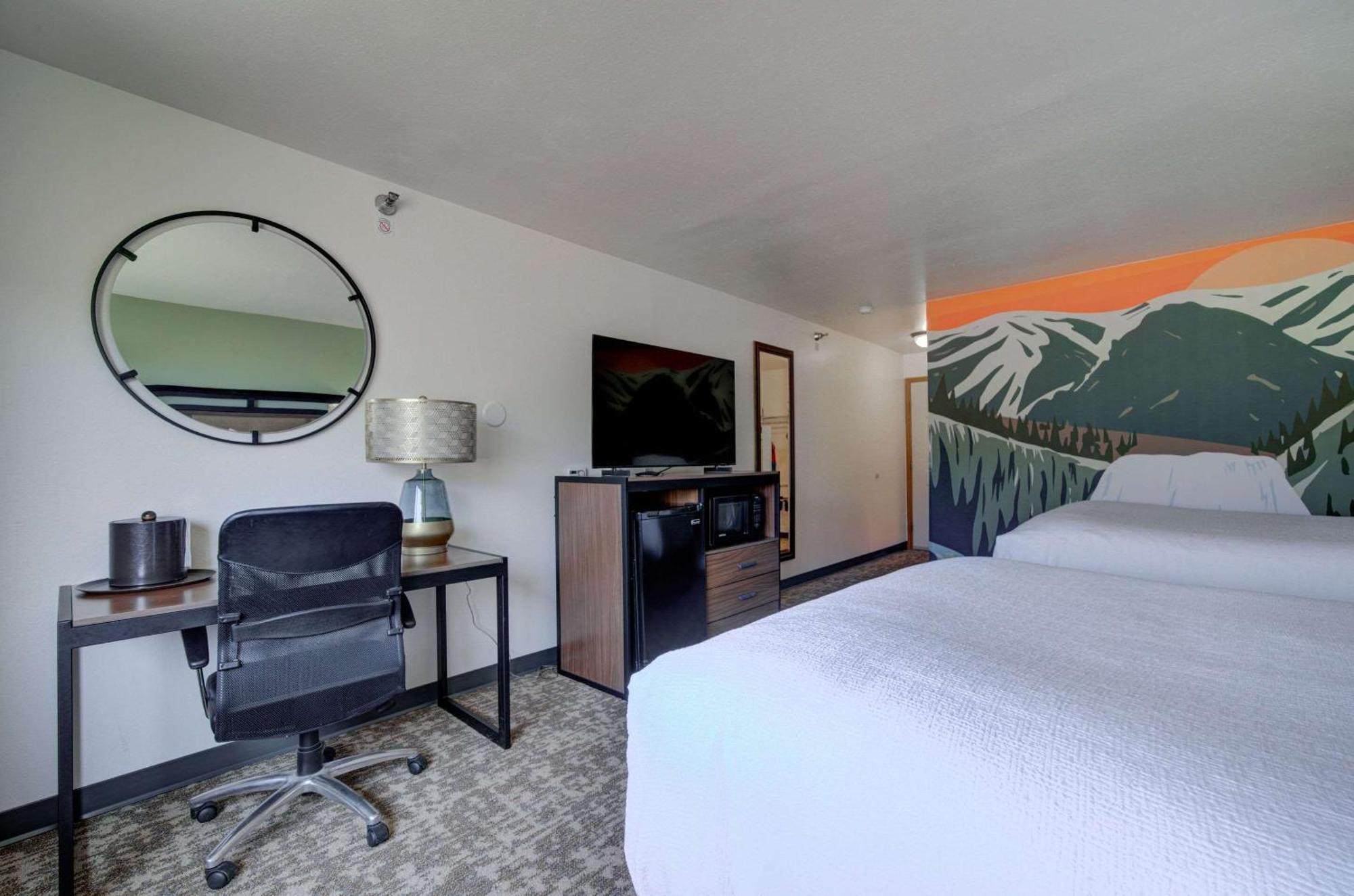 The Ridgeline Hotel At Yellowstone, Ascend Hotel Collection Гардінер Екстер'єр фото